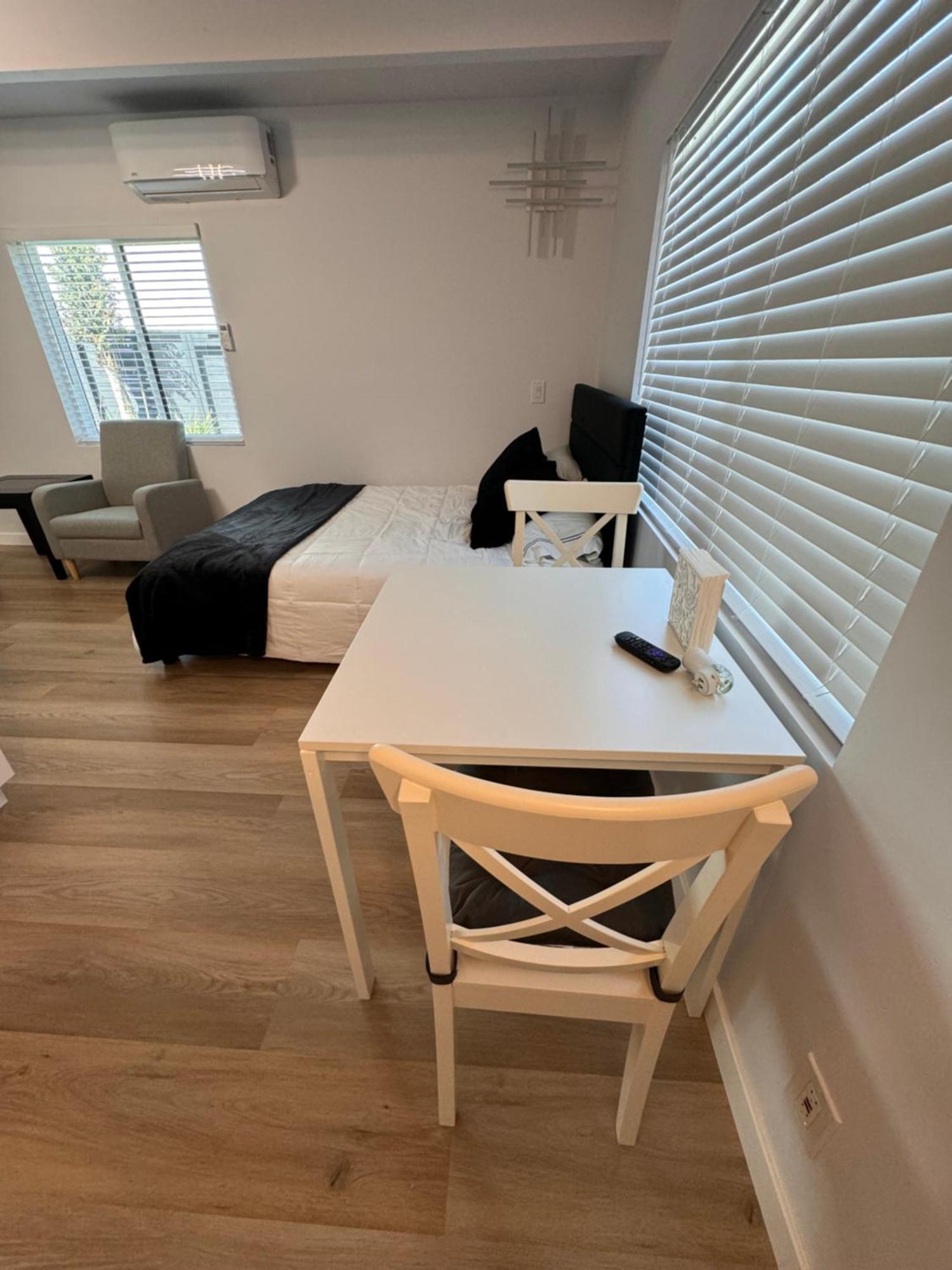 Modern Studio Stylish &Cozy Back Unit Los Angeles Luaran gambar